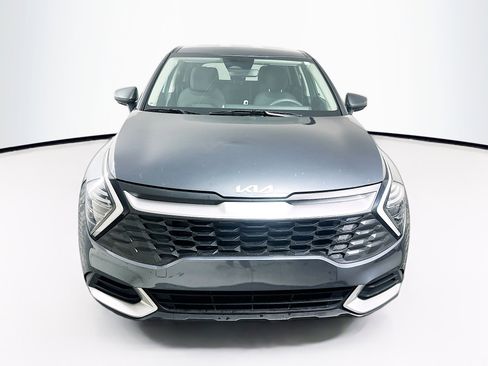 Used 2025 Kia Sportage LX FWD image 2