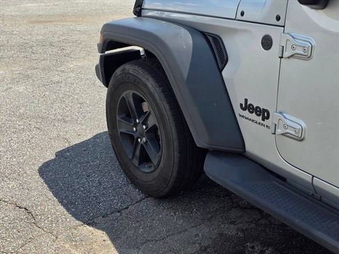 Used 2023 Jeep Wrangler Unlimited Sport AWD/4WD image 20