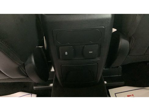 Used 2023 Ford Explorer XLT w/ Equipment Group 202A AWD/4WD image 18