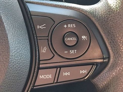 Used 2024 Toyota RAV4 XLE FWD image 22