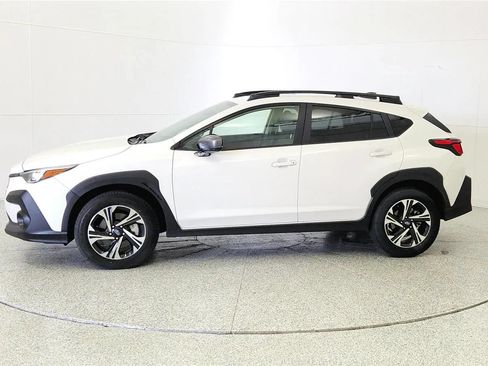 Used 2025 Subaru Crosstrek 2.5i Premium AWD/4WD image 4