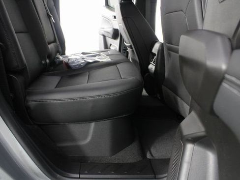 New 2026 GMC Canyon Elevation w/ Convenience Package image 18