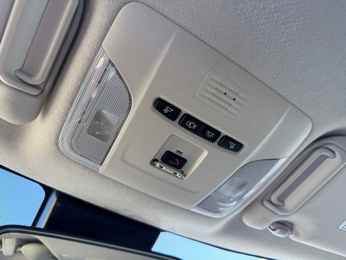 Used 2022 Toyota Corolla LE FWD image 27