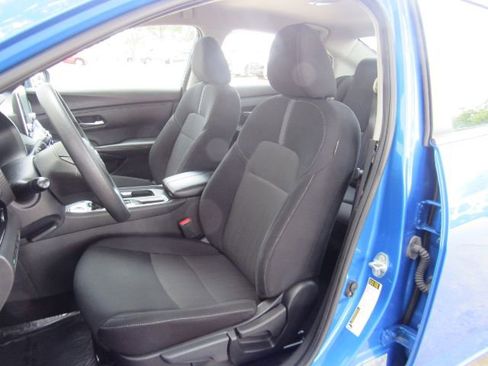 Used 2023 Nissan Sentra SV image 15