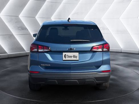 Certified 2024 Chevrolet Equinox LS w/ LS Convenience Package FWD image 4