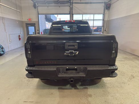 Used 2017 Chevrolet Silverado 1500 LT w/ Redline Edition image 5