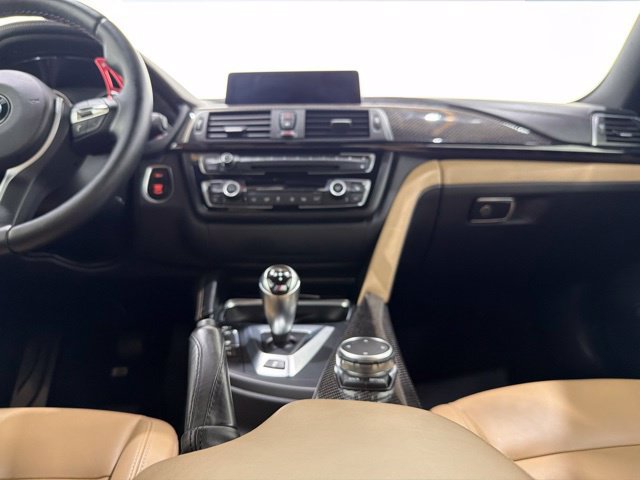 Used 2016 BMW M4 Coupe RWD image 32