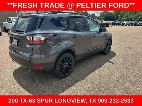 Used 2017 Ford Escape SE w/ Equipment Group 201A FWD image 22