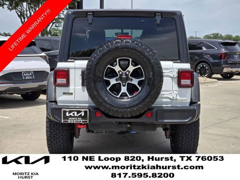 Used 2022 Jeep Wrangler Unlimited Rubicon AWD/4WD image 13