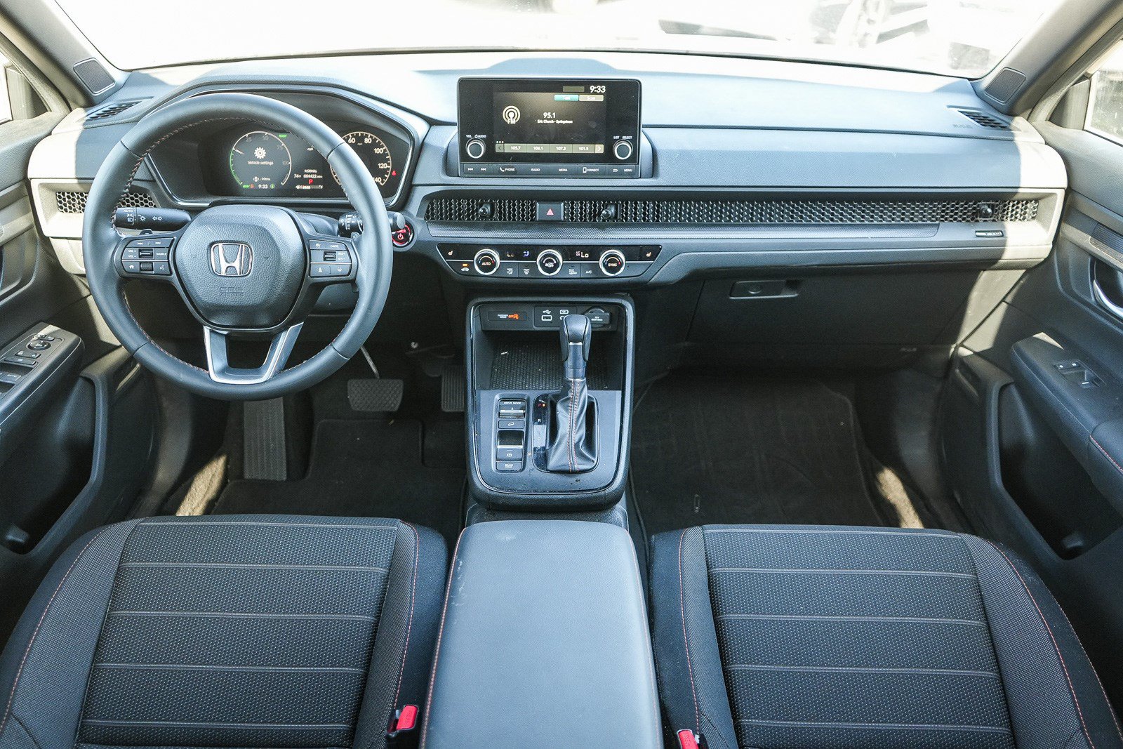 Used 2025 Honda CR-V Sport image 15