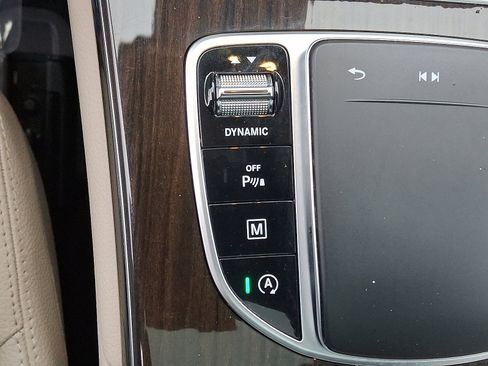 Certified 2022 Mercedes-Benz GLC 300 GLC 300 image 24