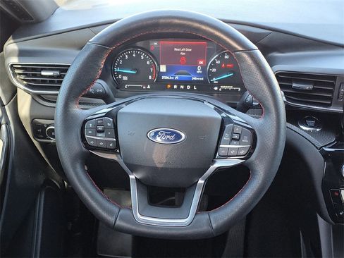 Used 2023 Ford Explorer ST-Line w/ Class IV Trailer Tow Package image 27