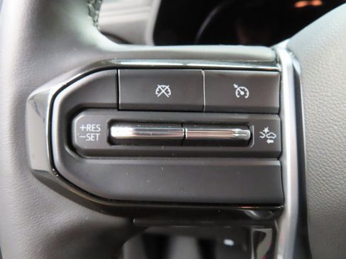 Used 2025 Chevrolet Colorado Trail Boss image 48