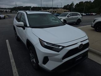 Used 2022 Toyota RAV4 XLE w/ Convenience Package AWD/4WD video 1