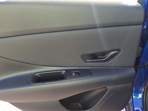 New 2026 Hyundai Elantra SEL Sport Premium FWD image 9