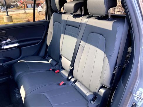 New 2026 Mercedes-Benz GLB 250 4MATIC image 13