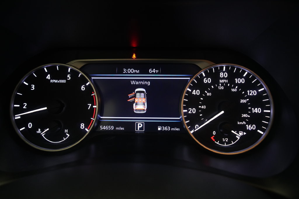 Used 2025 Nissan Sentra SV FWD image 2