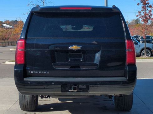 Used 2020 Chevrolet Suburban LT image 5