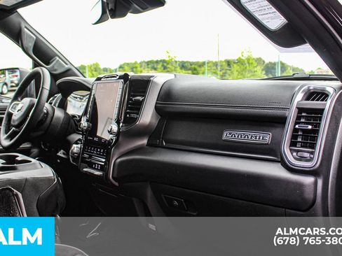 Used 2025 RAM 1500 Laramie AWD/4WD image 18
