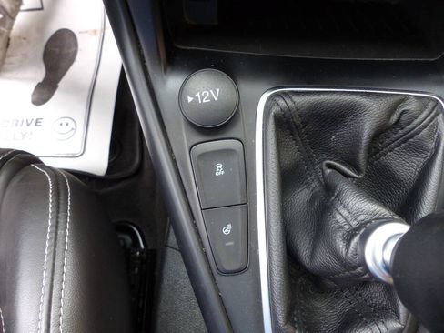Used 2018 Ford Focus ST w/ Equipment Group 402A FWD image 48