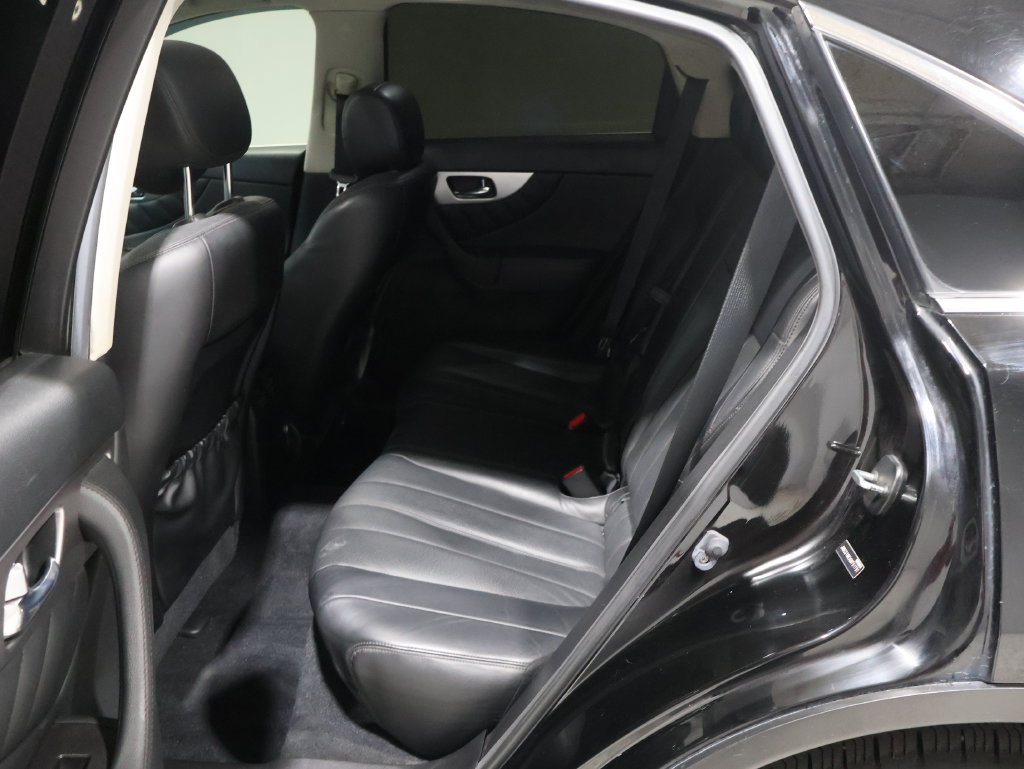 Used 2016 INFINITI QX70 AWD w/ Premium Package image 19