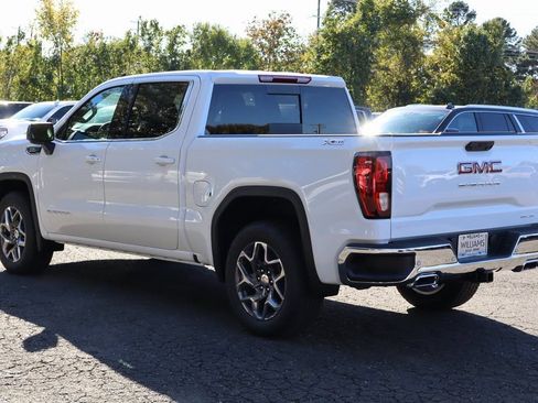 New 2026 GMC Sierra 1500 SLE w/ X31 Off-Road Package AWD/4WD image 6