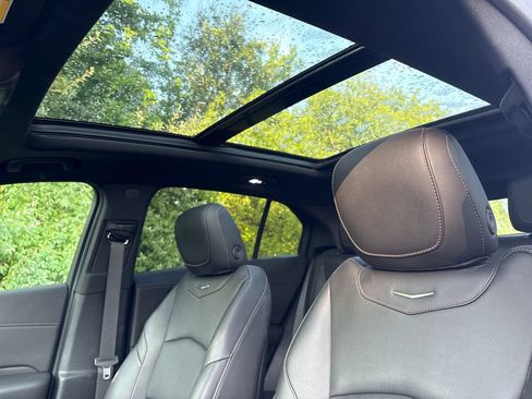 Used 2020 Cadillac XT4 Sport w/ Cold Weather Package FWD image 10