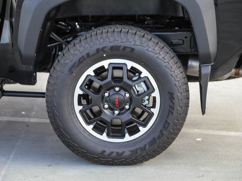 New 2025 Toyota Tacoma TRD Off-Road image 11