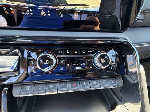 New 2026 GMC Sierra 2500 AT4X AWD/4WD image 16