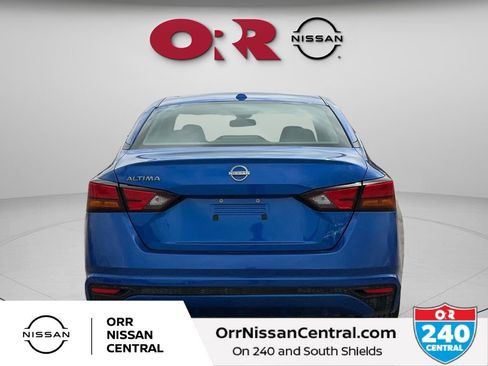 Used 2025 Nissan Altima 2.5 SV FWD image 6