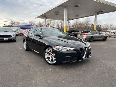 Used 2018 Alfa Romeo Giulia Ti w/ TI Leather Package image 1