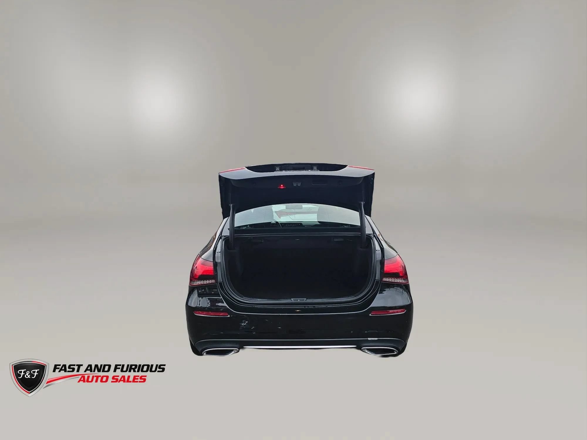 Used 2020 Mercedes-Benz A 220 4MATIC w/ Premium Package image 8