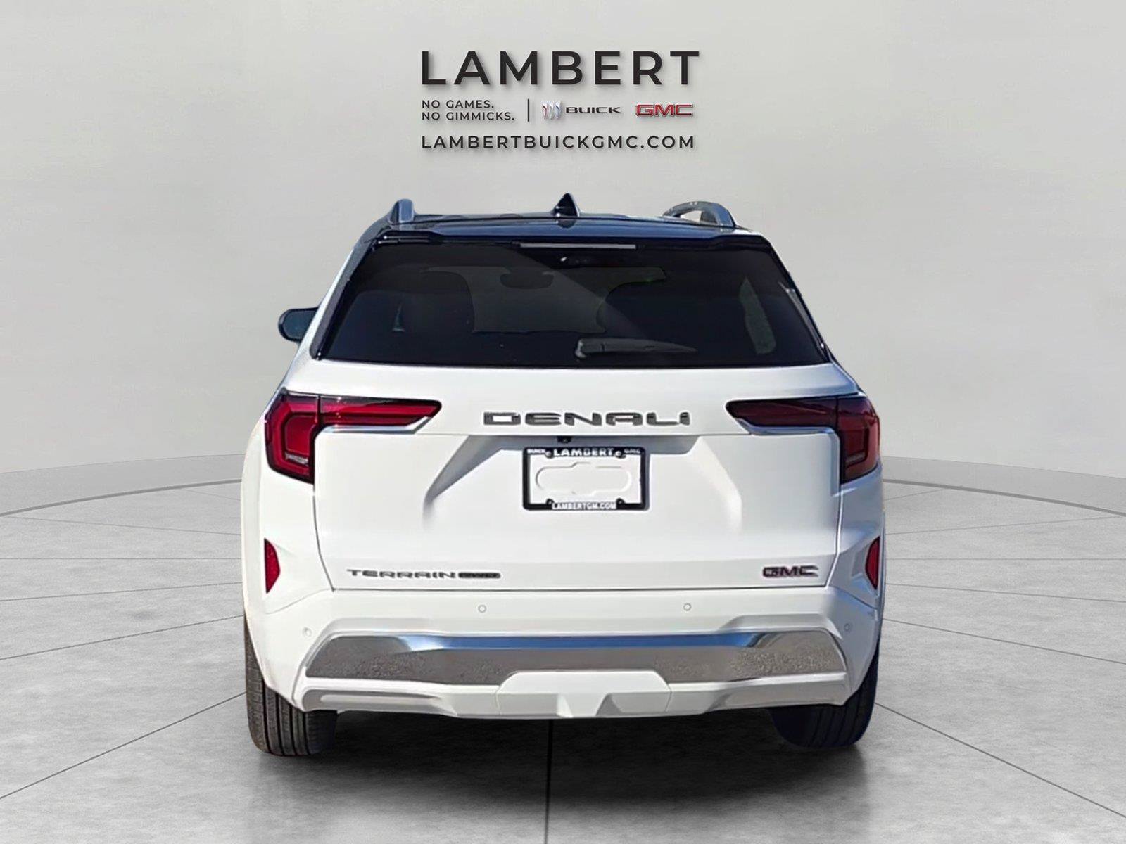 New 2027 GMC Terrain Denali w/ LPO, Floor Liner Package AWD/4WD image 4