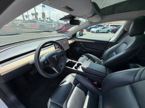Used 2022 Tesla Model 3 RWD image 11