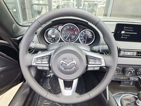 New 2026 MAZDA MX-5 Miata Club w/ Weather Package RWD image 18