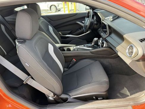 Certified 2022 Chevrolet Camaro LT w/ Technology Package image 27