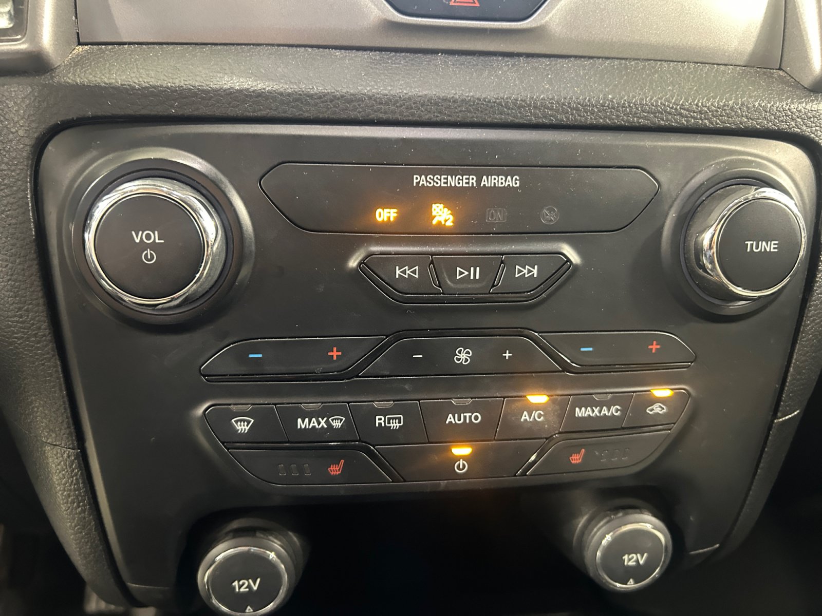 Used 2019 Ford Ranger XLT w/ Equipment Group 302A Luxury RWD image 16