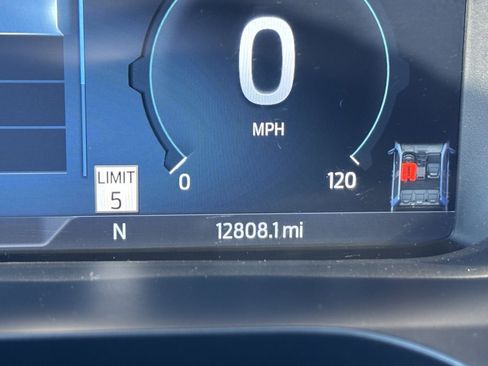 Used 2025 Ford F150 Lightning Platinum image 26