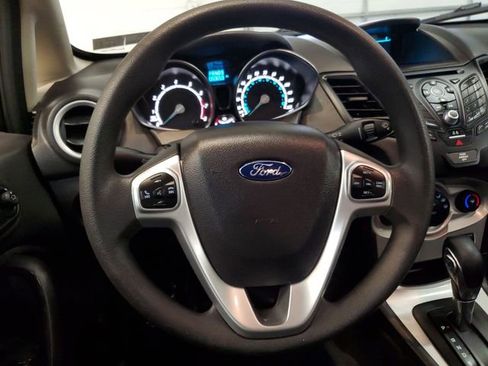 Used 2017 Ford Fiesta SE image 15