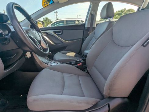 Used 2013 Hyundai Elantra GLS w/ Preferred Pkg FWD image 9