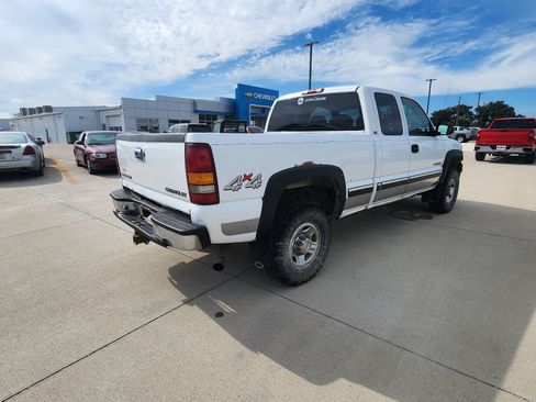 Used 2001 Chevrolet Silverado 2500 LS AWD/4WD image 5