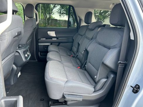 Used 2025 Ford Expedition Max Active AWD/4WD image 26