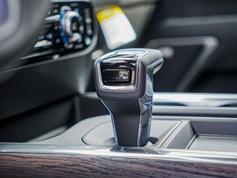 New 2026 GMC Sierra 1500 SLT image 12