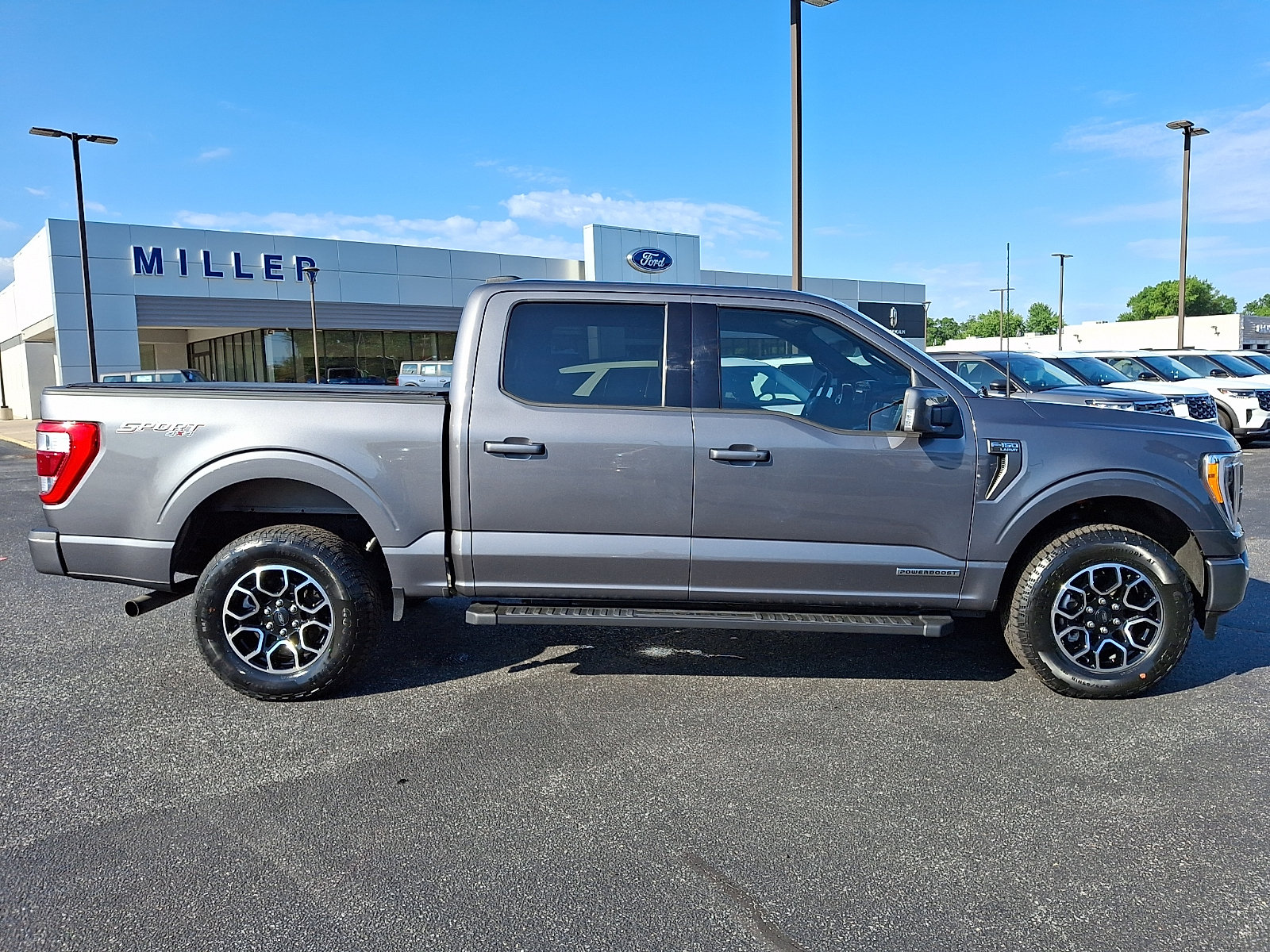 Certified 2023 Ford F150 Lariat w/ Max Trailer Tow Package AWD/4WD image 7