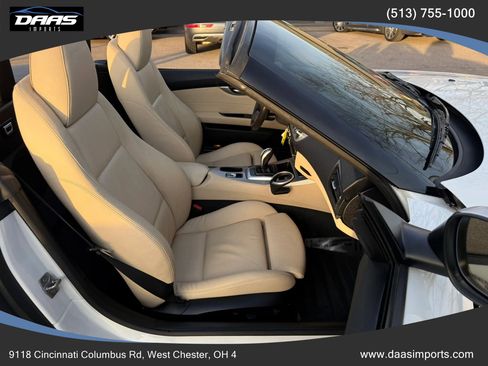 Used 2011 BMW Z4 sDrive35is image 33