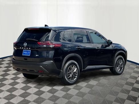 Used 2021 Nissan Rogue S AWD/4WD image 5