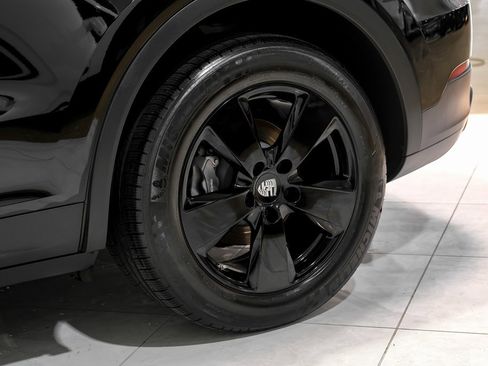 Used 2022 Porsche Cayenne image 53