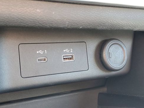 Used 2023 Nissan Rogue SV AWD/4WD image 29