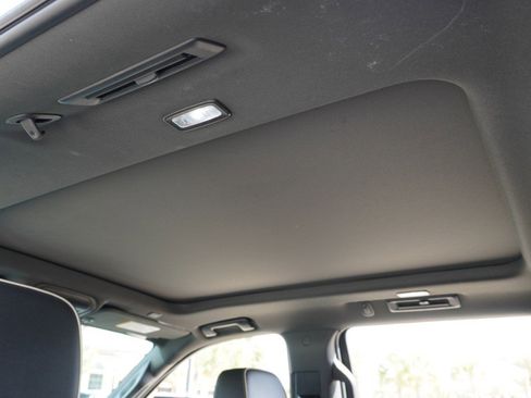 Used 2021 GMC Yukon SLT w/ SLT Luxury Plus Package RWD image 33