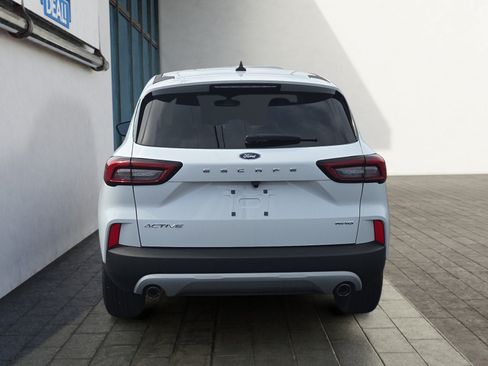 Used 2024 Ford Escape Active AWD/4WD image 4